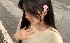 A片粗大的内捧猛烈进出AVV